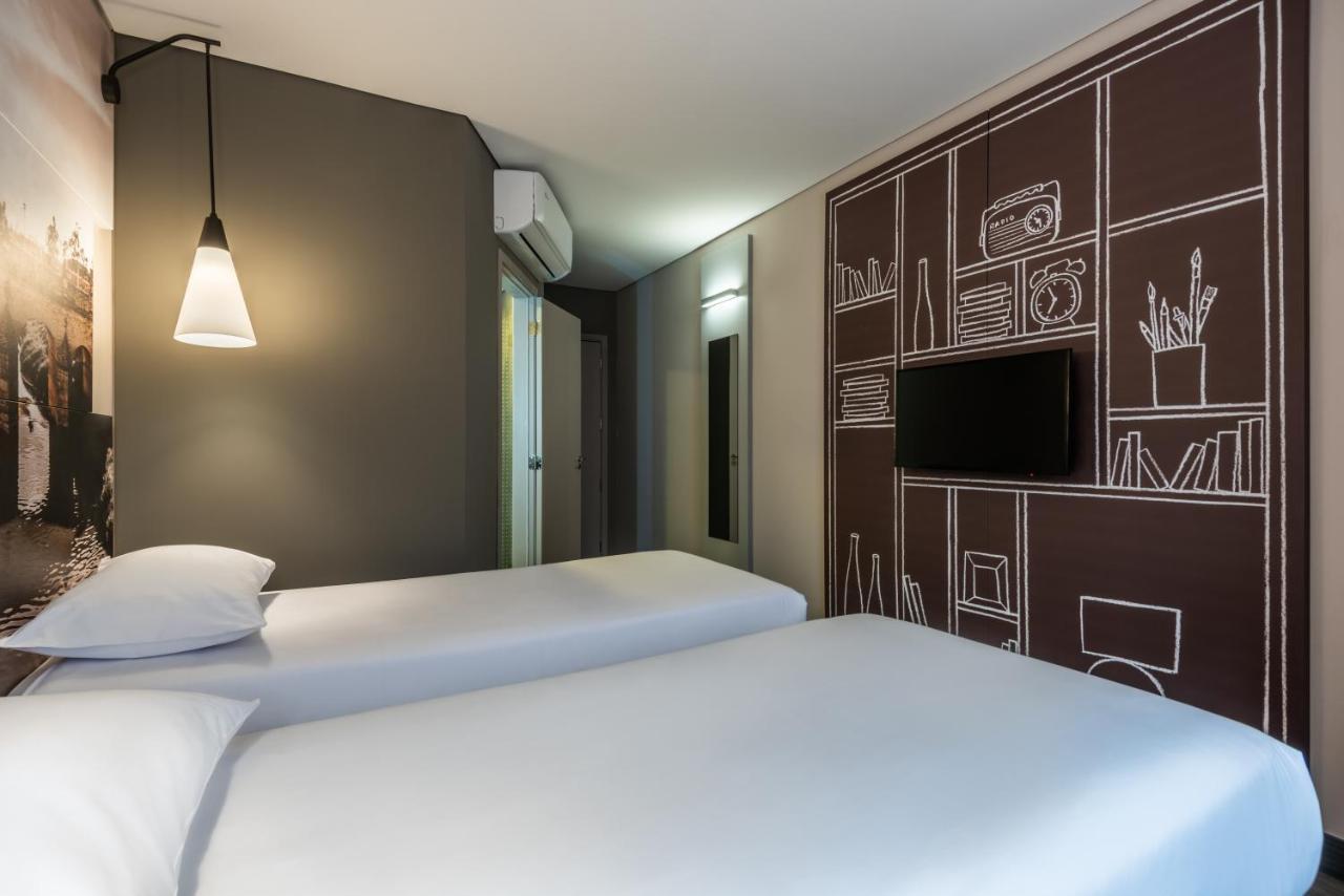 Ibis Chia Hotel Buitenkant foto